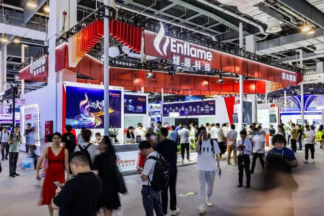 国产算力路在何方？2024 WAIC 行业观察(图6)